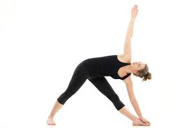 5-excellent-yoga-poses-to-help-with-arthritis-triangle-pose