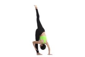 8-great-yoga-poses-for-asthma-relief-standing-split-pose