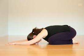 top-6-yoga-poses-to-ease-constipation-child-pose